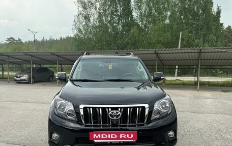 Toyota Land Cruiser Prado 150 рестайлинг 2, 2010 год, 3 900 000 рублей, 2 фотография
