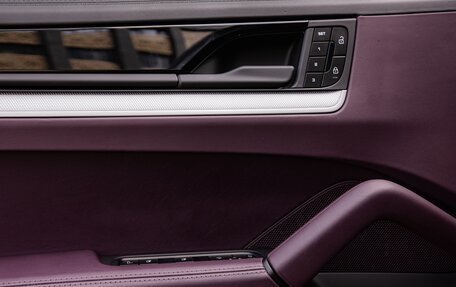 Porsche Cayenne III, 2024 год, 15 500 000 рублей, 17 фотография