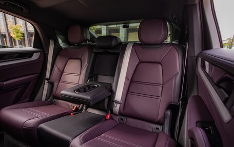 Porsche Cayenne III, 2024 год, 15 500 000 рублей, 20 фотография