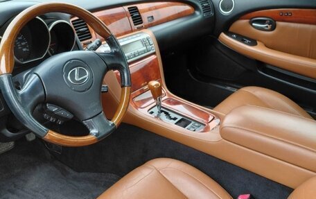 Lexus SC II рестайлинг, 2002 год, 1 900 000 рублей, 18 фотография
