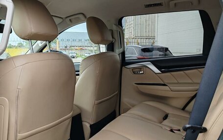 Mitsubishi Pajero Sport III рестайлинг, 2017 год, 2 649 000 рублей, 10 фотография