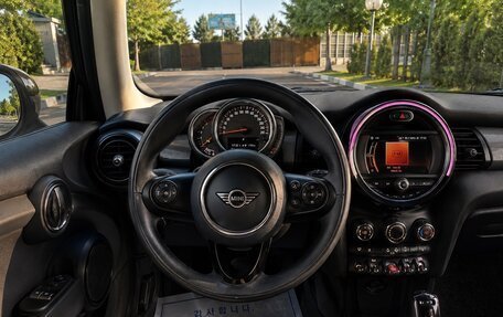 MINI Hatch, 2020 год, 1 870 000 рублей, 7 фотография