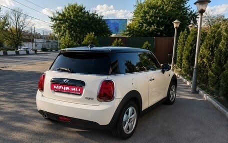 MINI Hatch, 2020 год, 1 870 000 рублей, 5 фотография