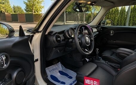 MINI Hatch, 2020 год, 1 870 000 рублей, 8 фотография