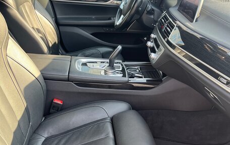 BMW 7 серия, 2019 год, 5 850 000 рублей, 6 фотография