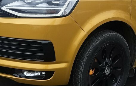 Volkswagen Caravelle T6 рестайлинг, 2017 год, 2 800 000 рублей, 14 фотография