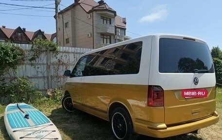 Volkswagen Caravelle T6 рестайлинг, 2017 год, 2 800 000 рублей, 12 фотография