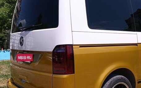 Volkswagen Caravelle T6 рестайлинг, 2017 год, 2 800 000 рублей, 13 фотография