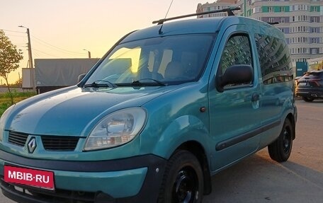 Renault Kangoo II рестайлинг, 2004 год, 290 000 рублей, 1 фотография
