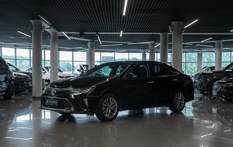 Toyota Camry, 2017 год, 2 450 000 рублей, 1 фотография