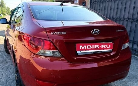 Hyundai Solaris II рестайлинг, 2011 год, 700 000 рублей, 3 фотография