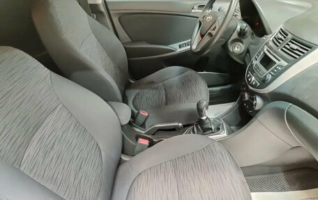 Hyundai Solaris II рестайлинг, 2014 год, 765 000 рублей, 8 фотография