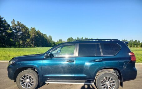Toyota Land Cruiser Prado 150 рестайлинг 2, 2017 год, 4 100 000 рублей, 3 фотография