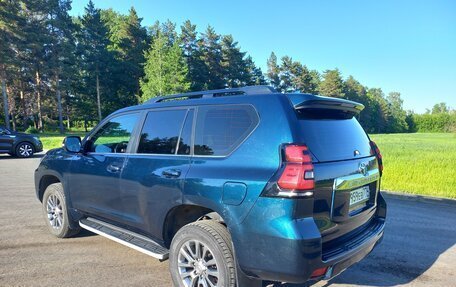 Toyota Land Cruiser Prado 150 рестайлинг 2, 2017 год, 4 100 000 рублей, 4 фотография