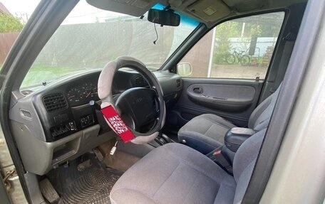 KIA Sportage IV рестайлинг, 2000 год, 215 000 рублей, 3 фотография