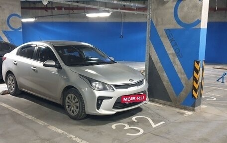 KIA Rio IV, 2018 год, 950 000 рублей, 3 фотография