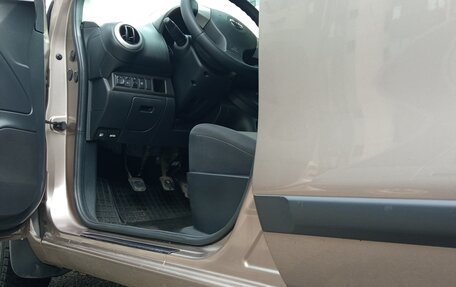 Nissan Note II рестайлинг, 2011 год, 777 000 рублей, 25 фотография