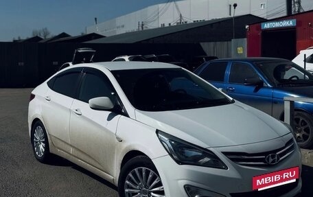 Hyundai Solaris II рестайлинг, 2014 год, 1 000 000 рублей, 4 фотография