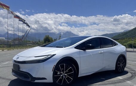 Toyota Prius IV XW50, 2025 год, 4 340 000 рублей, 2 фотография