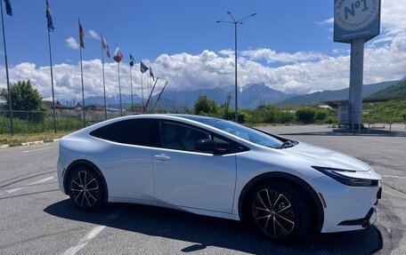 Toyota Prius IV XW50, 2025 год, 4 340 000 рублей, 3 фотография