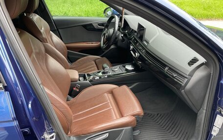 Audi A4, 2017 год, 2 400 000 рублей, 8 фотография