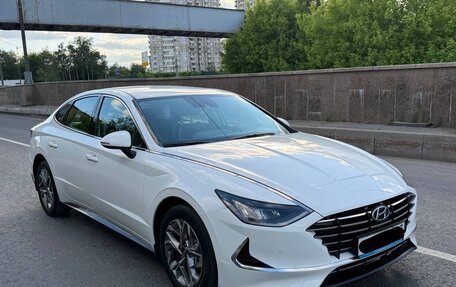 Hyundai Sonata VIII, 2021 год, 2 690 000 рублей, 3 фотография