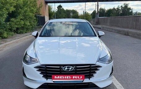 Hyundai Sonata VIII, 2021 год, 2 690 000 рублей, 2 фотография
