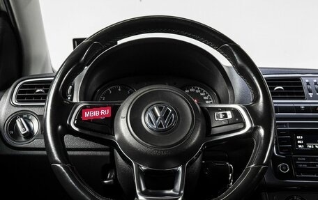 Volkswagen Polo VI (EU Market), 2020 год, 1 570 000 рублей, 18 фотография
