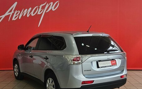 Mitsubishi Outlander III рестайлинг 3, 2013 год, 1 335 000 рублей, 3 фотография