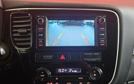 Mitsubishi Outlander III рестайлинг 3, 2013 год, 1 335 000 рублей, 14 фотография
