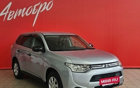 Mitsubishi Outlander III рестайлинг 3, 2013 год, 1 335 000 рублей, 7 фотография