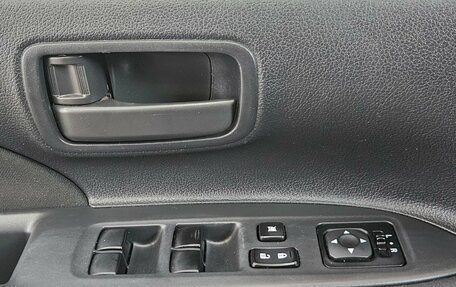 Mitsubishi Outlander III рестайлинг 3, 2013 год, 1 335 000 рублей, 16 фотография