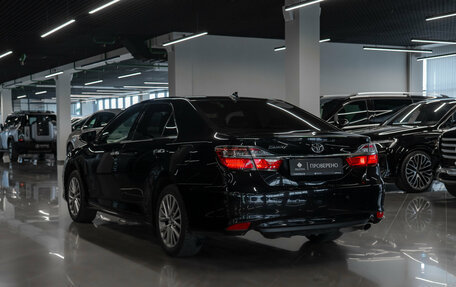 Toyota Camry, 2017 год, 2 450 000 рублей, 4 фотография