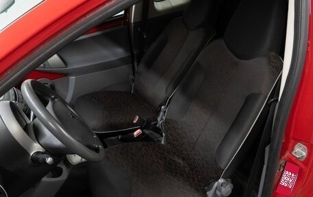 Peugeot 107 I рестайлинг, 2010 год, 649 000 рублей, 13 фотография