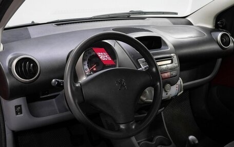 Peugeot 107 I рестайлинг, 2010 год, 649 000 рублей, 10 фотография