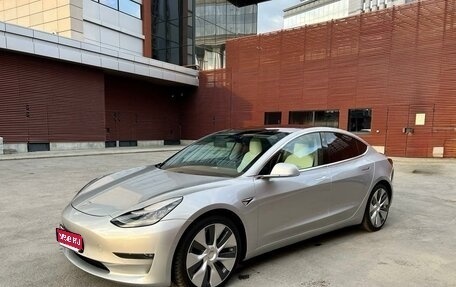Tesla Model 3 I, 2018 год, 3 111 113 рублей, 1 фотография