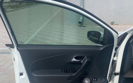 Volkswagen Polo VI (EU Market), 2016 год, 950 000 рублей, 6 фотография