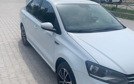 Volkswagen Polo VI (EU Market), 2016 год, 950 000 рублей, 10 фотография