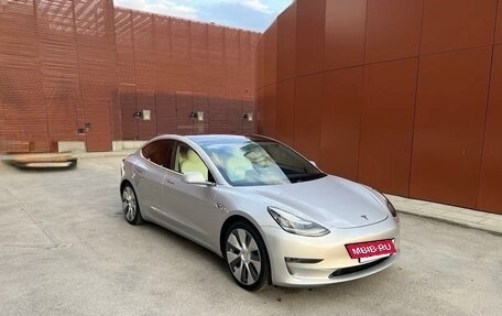 Tesla Model 3 I, 2018 год, 3 111 113 рублей, 2 фотография