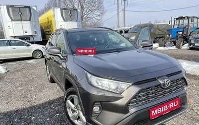 Toyota RAV4, 2021 год, 2 299 000 рублей, 1 фотография