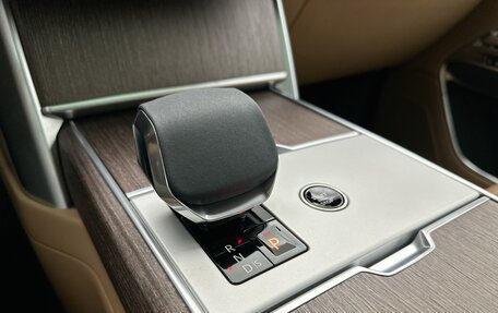Land Rover Range Rover IV рестайлинг, 2024 год, 14 990 000 рублей, 12 фотография