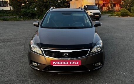 KIA cee'd I рестайлинг, 2011 год, 580 000 рублей, 2 фотография