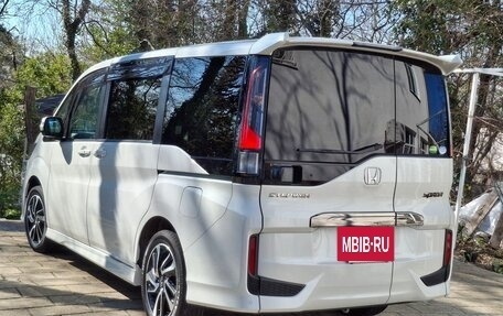 Honda Stepwgn IV, 2019 год, 2 920 000 рублей, 4 фотография