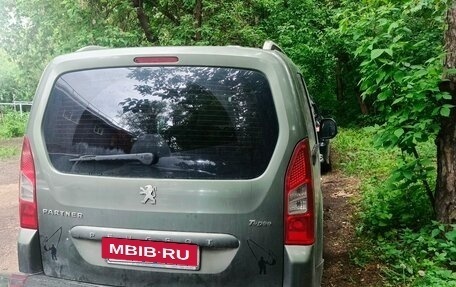 Peugeot Partner II рестайлинг 2, 2010 год, 600 000 рублей, 3 фотография
