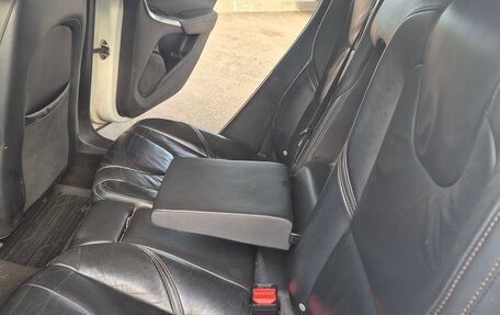 Volvo V40 Cross Country I, 2013 год, 1 099 999 рублей, 12 фотография