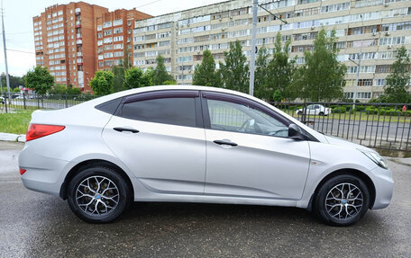 Hyundai Solaris II рестайлинг, 2011 год, 640 000 рублей, 8 фотография