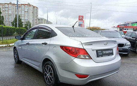 Hyundai Solaris II рестайлинг, 2011 год, 640 000 рублей, 11 фотография