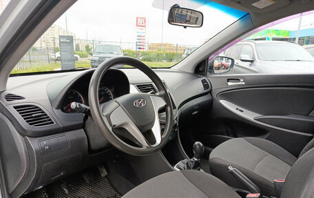 Hyundai Solaris II рестайлинг, 2011 год, 640 000 рублей, 20 фотография