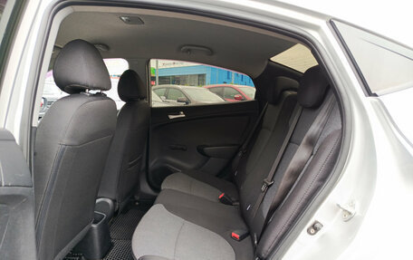 Hyundai Solaris II рестайлинг, 2011 год, 640 000 рублей, 16 фотография