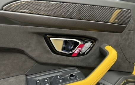 Lamborghini Urus I, 2022 год, 27 994 000 рублей, 13 фотография
